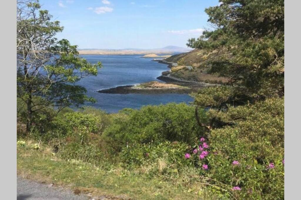 Annies Meadow. Villa Knock  Eksteriør bilde
